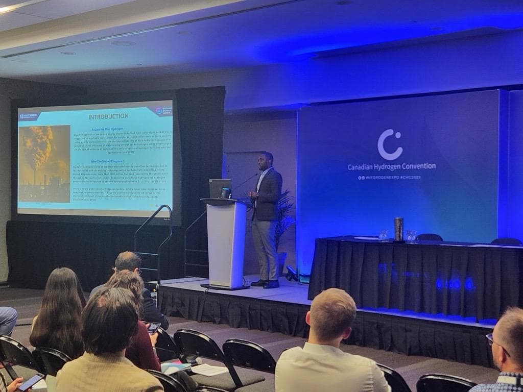 Dr. Alexander Oburoh speaking at the Canadian Hydrogen Convention